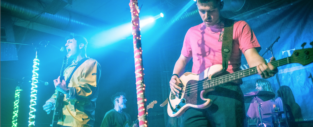 Titanic Swim Team Live by Leander @herrvonfoto